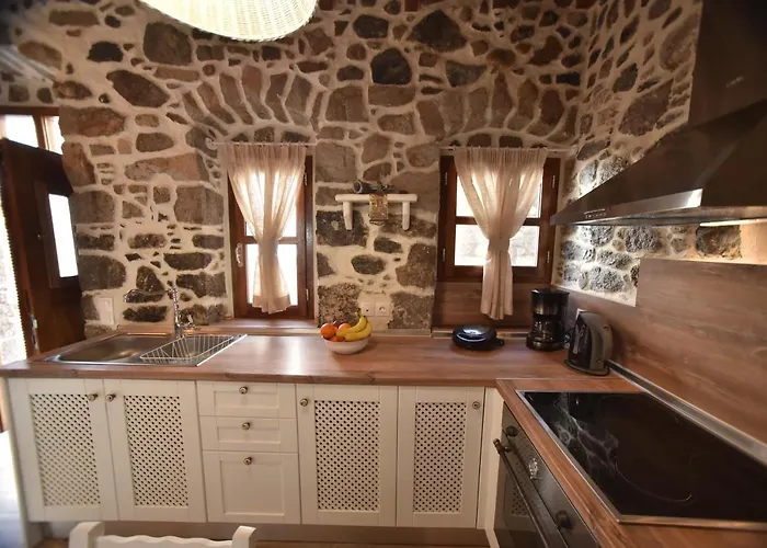 Patriko Nisyrian * Mandrákion